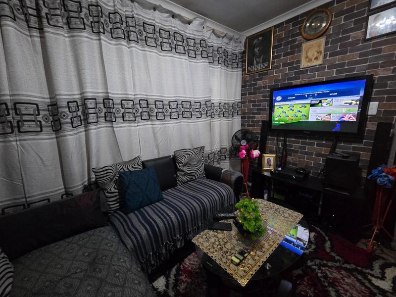 2 Bedroom Property for Sale in Zonnebloem Western Cape